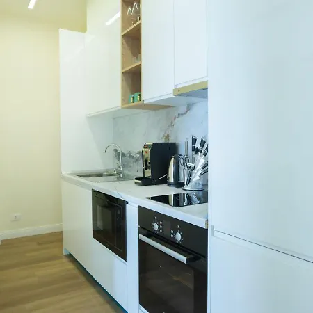 Luxury Apartment At Airalbania And Near Blloku Tirana Exterior photo